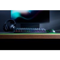 Razer Huntsman Mini – Tastatur – Hintergrundbeleuchtung – USB-C – QWERTZ – Deutsch – Tastenschalter: Razer Clicky Optical Purple – Schwarz